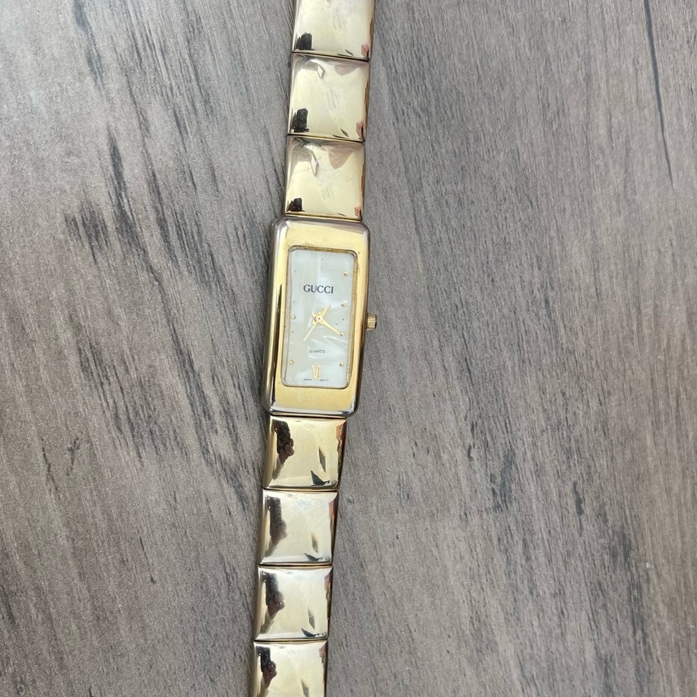 Gucci Gold Women's Watch